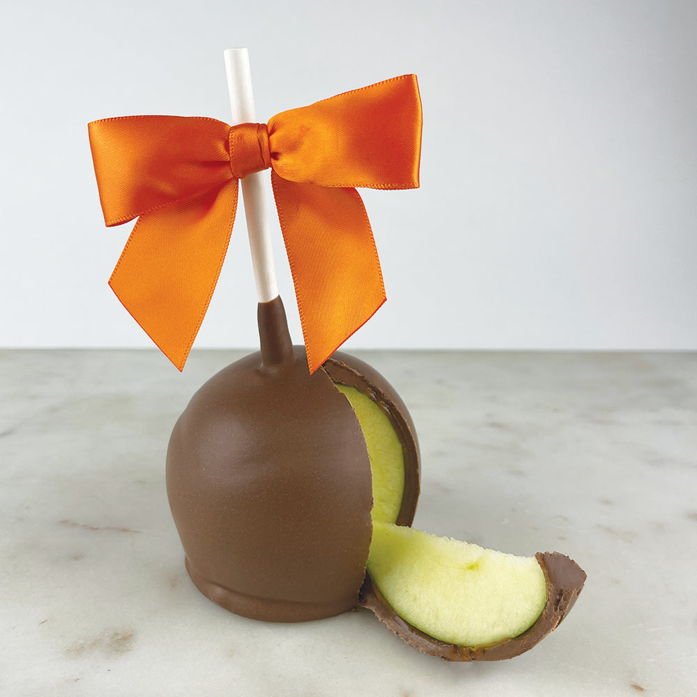 Gourmet Caramel Apple handmade in Los Angeles and Beverly Hills