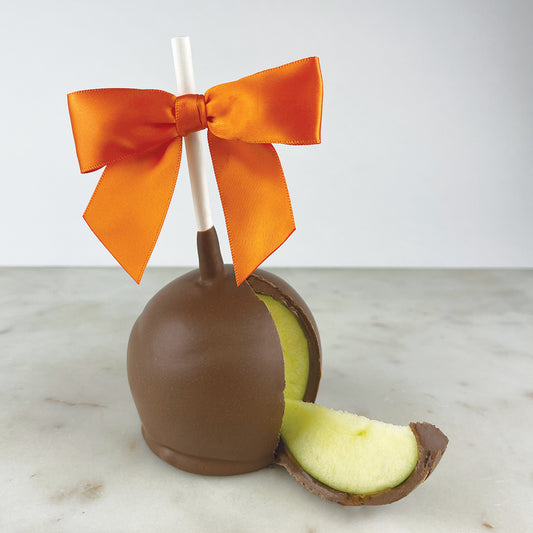 Gourmet Caramel Apple handmade in Los Angeles and Beverly Hills